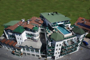 Отель Hotel Jennys Schlössl  Зерфаус